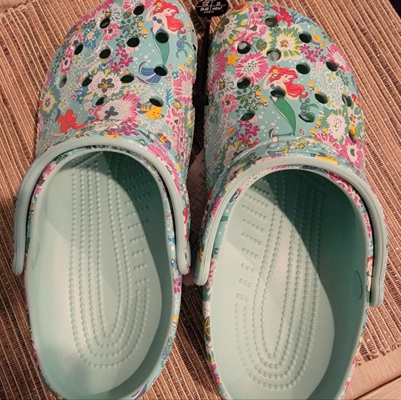 Ariel Vera Bradley Crocs - Picture 8 of 10
